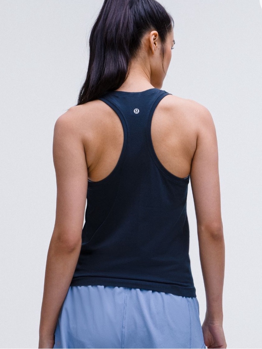 Swiftly Tech Racerback Tank Top - Black size 4